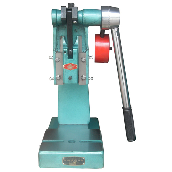K06�������ֶ�ѹ����